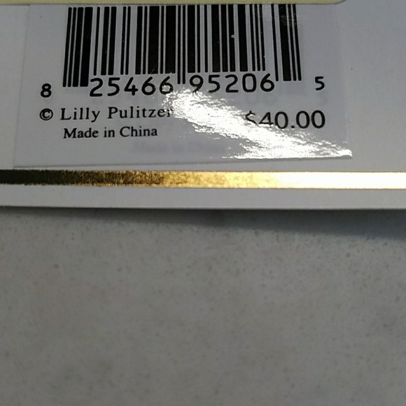 Lilly Pulitzer keychain/bag charm in Gypsea Girl - Picture 2 of 5